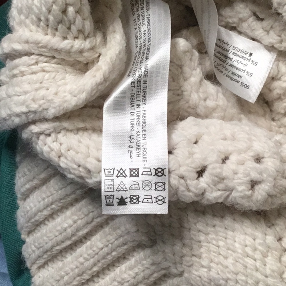 NWT. Zara Ecru Cable-Knit Sweater. Size S. - Picture 9 of 10